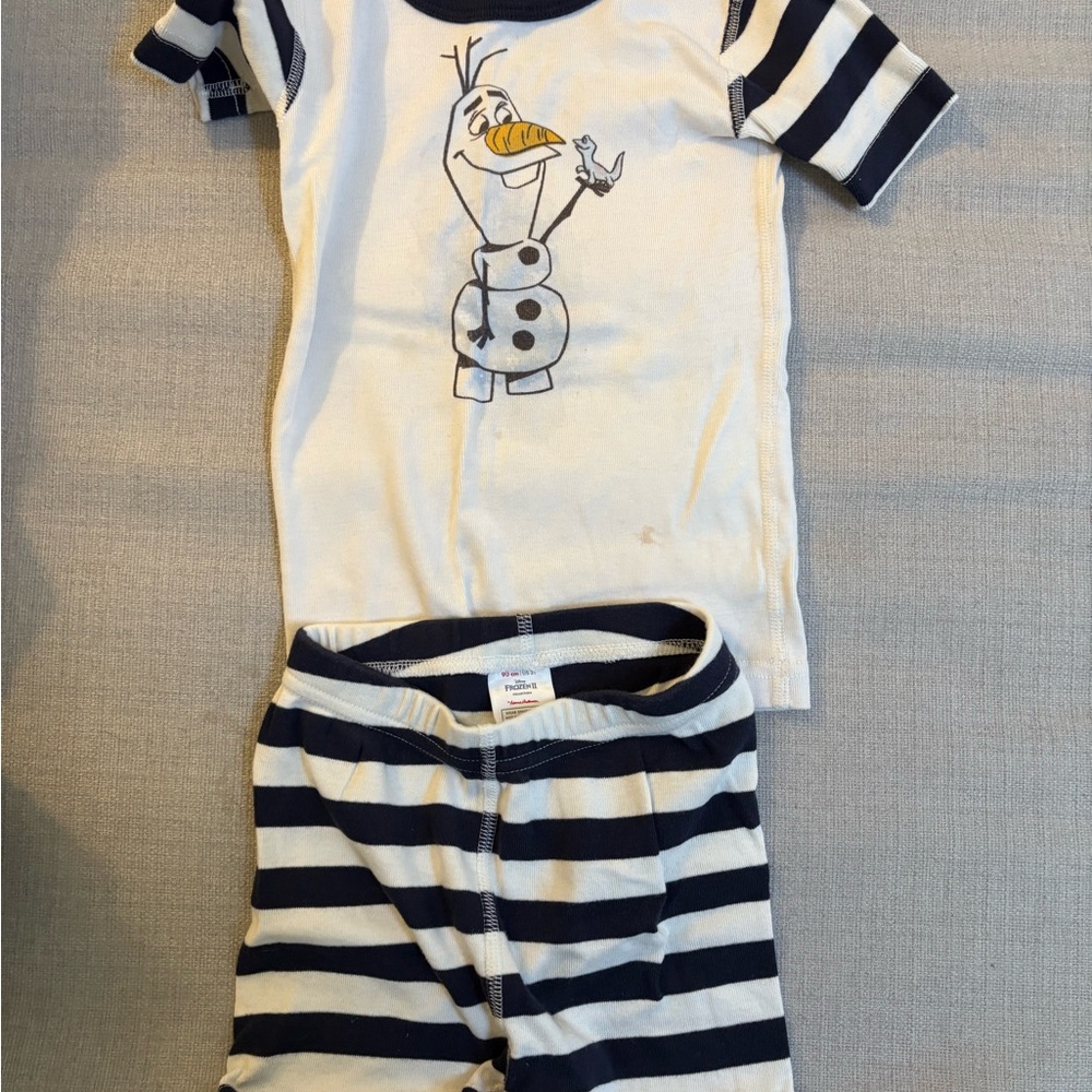 Hanna Andersson Disney Frozen Olaf Pajamas - Black & White